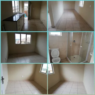 Outbuilding to rent in Merebank