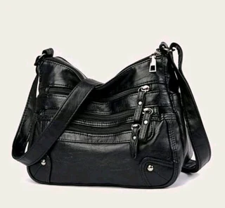 Women&#39;s Black handbag Bag. Faux Leather. Brand new unused. Approx 26cm × 21cm