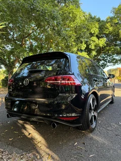 GOLF 7 GTI BLACK LOW MILES MOTORPLAN