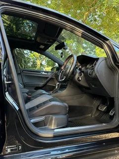 GOLF 7 GTI BLACK LOW MILES MOTORPLAN
