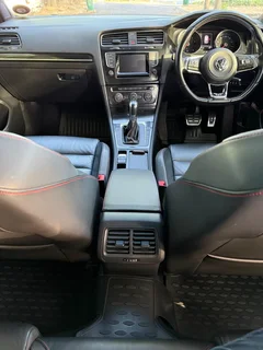 GOLF 7 GTI BLACK LOW MILES MOTORPLAN