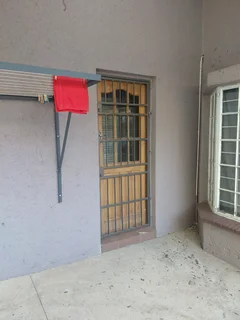 Upstairs Loft Apartment to rent from 1 March 2026