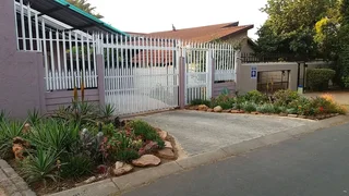 Upstairs Loft Apartment to rent from 1 March 2026