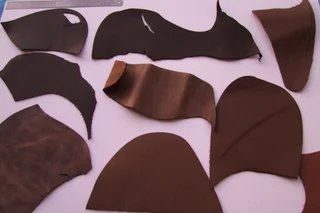 Flat grain and smooth genuine leather pieces / offcuts (brown)