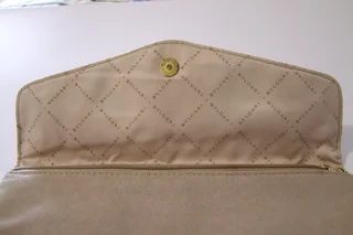 Bvlgari Emirates amenity make-up bag