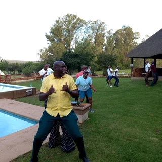 ✨ YEAR-END TEAM BUILDING SPECIALS – MOTIVATE &amp; CELEBRATE WITH YOUR TEAM! ✨