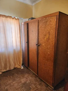 Room for rent in house