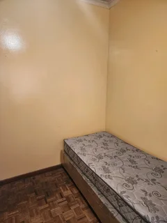Room for rent in house
