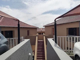 Very Spacious 2Bedroom 2Bathroom Townhouse for rent at Winchester Hills.