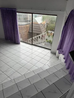 Glenvista Very Spacious Bachelor apartment apartment for rent.