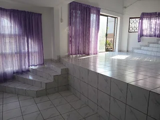 Glenvista Very Spacious Bachelor apartment apartment for rent.