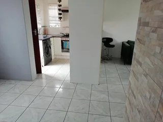 Clean and Spacious 3Bedroom 2Bathroom Townhouse for rent at Ormonde.