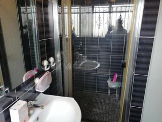 Clean and Spacious 3Bedroom 2Bathroom Townhouse for rent at Ormonde.