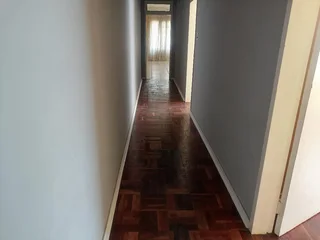 Lovely 2 Bedroom, 1 Bathroom Main House for rent at Turffontein.