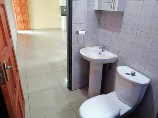 Clean and Very Spacious 1 bed, 1 bath Unit for rent at Winchester Hills.