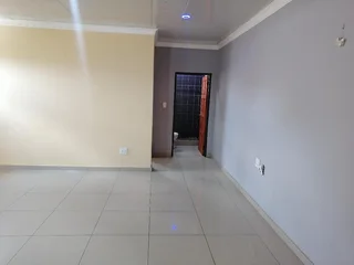 Clean and Very Spacious 1 bed, 1 bath Unit for rent at Winchester Hills.