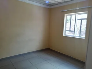 Clean and Very Spacious 1 bed, 1 bath Unit for rent at Winchester Hills.