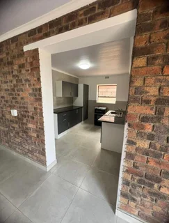 Spacious 1-Bedroom, 1-Bathroom apartment for rent at Glenvista.