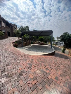 Spacious 1-Bedroom, 1-Bathroom apartment for rent at Glenvista.