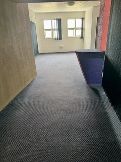 Glenvista Extra Spacious Bachelor apartment for rent.