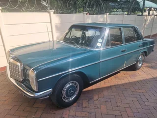 Mercedes Benz 230 W114 1970 - 1 Owner / 57000km