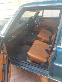 Mercedes Benz 230 W114 1970 - 1 Owner / 57000km