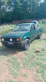 Nissan hardbody 4x2 lwb