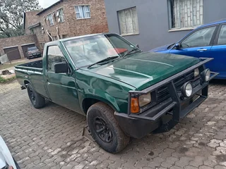 Nissan hardbody 4x2 lwb