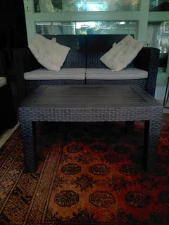 4 Piece rattan patio set as good as new – R5 000