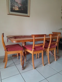 3rd generation yellow wood 6-seater dining table - R10 000 ONO
