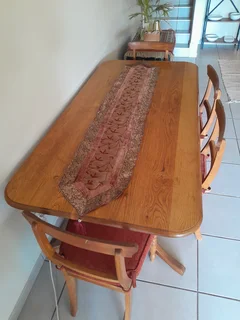 3rd generation yellow wood 6-seater dining table – R8 000 ONO