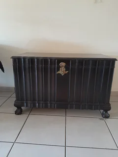 3rd generation rare blackwood kist R10 000 ONO