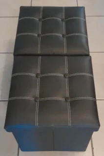 2 x ottoman storage cubes