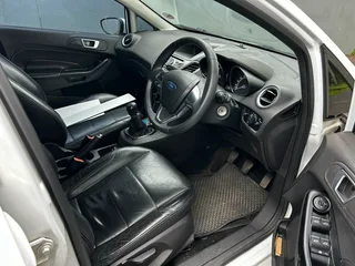 2017 Ford fiesta 1.0 T  ecoboost ,trendline ,manual ,121000kms ,Fsh , drives well with no issues.