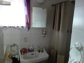 LARGE FAMILY HOME IN PELHAM