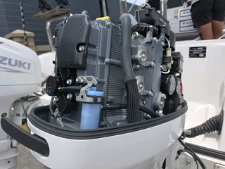 2x60Hp Suzuki Fourstrokes