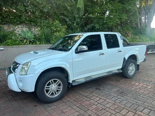2012 Isuzu KB300 LX Double Cab