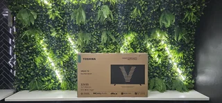 Toshiba 32&#34; Smart Frameless TV ( Brand New Sealed ) with receipt