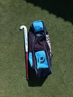 Gryphon Solo 37.5 inch hockey stick with princess bag