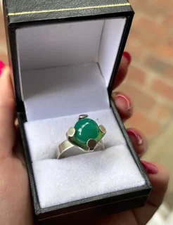 Vintage chrysoprase silver ring