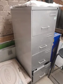 Steel filing cabinet used R1000