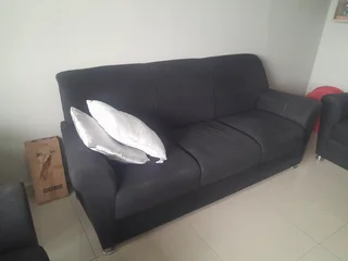 Lounge set 6 seater sofa used for sale R3000