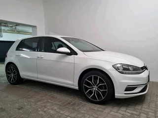 Super Sporty Golf 2018 Volkswagen Golf 7 1.0 Comfortline