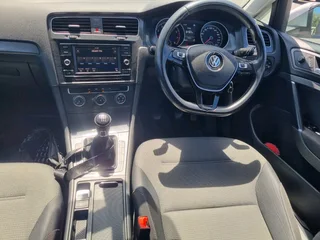 SUPER SPORTY GOLF 2018 Volkswagen GOLF 7 1.0 Comfortline