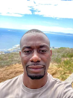 Looking for a job as a driver and gardener