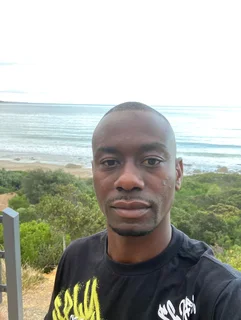 Looking for a job as a driver and gardener