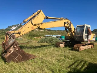 Excavator - Ad posted by Chrisdean Visser