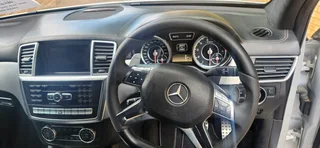 2013 Mercedes-Benz ML63 AMG V8 Biturbo SUV