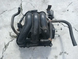 Suzuki alto 1.0 3 cylinder intake manifold