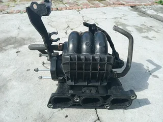 Suzuki alto 1.0 3 cylinder intake manifold